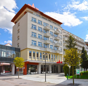         Kúpeľný hotel PAX***
